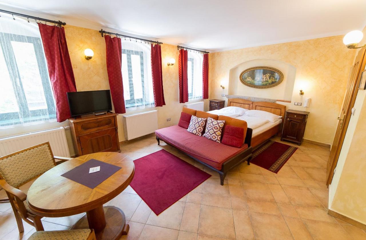 U Zvonu Apartments Cesky Krumlov Exterior photo